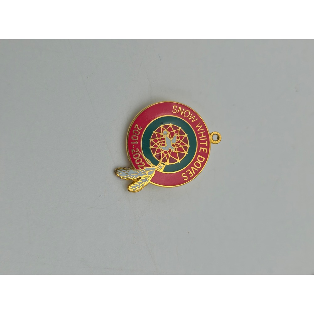 Vintage Snow White Doves 2001-2002 Enamel Pin Dreamcatcher Bird Gold Tone Charm